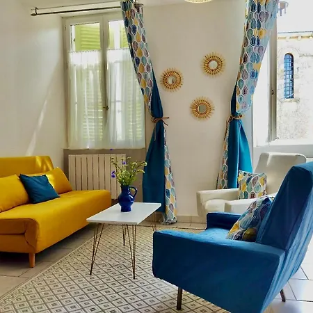 Appartement Le Chapitre à Châteaumeillant Extérieur photo